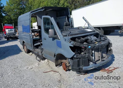 2019 Mercedes-Benz Sprinter 2500 High Roof V6 из США, поврежденный, VIN WD4PF1CDXKP137061